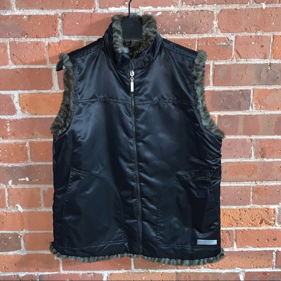 Guess USA Reversible Leopard Print Faux Fur Vest - Picture 3 of 9